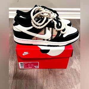 Gently used Nike dunk low Sp custom